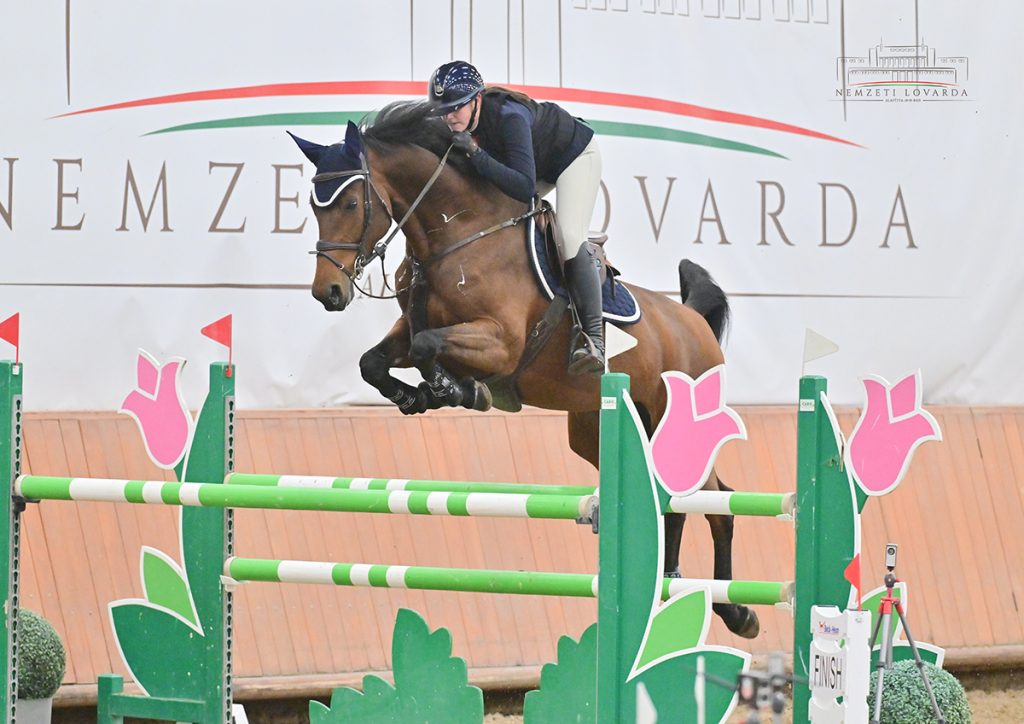 Forgács Nóra - Independence Touch BBA