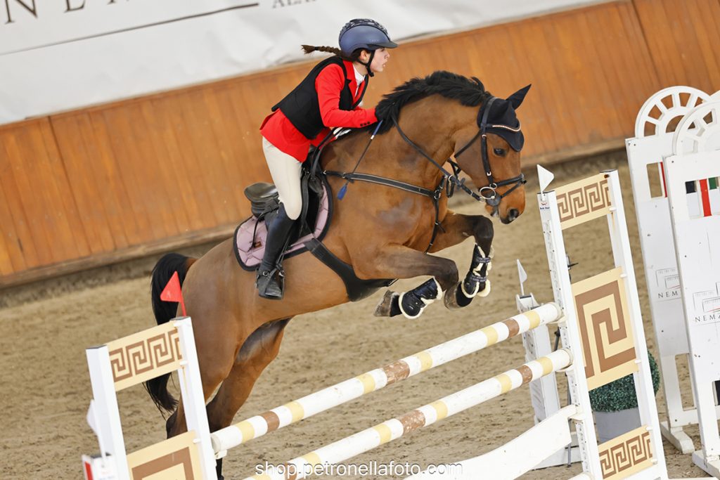 Varga Lili - Mylo Captain