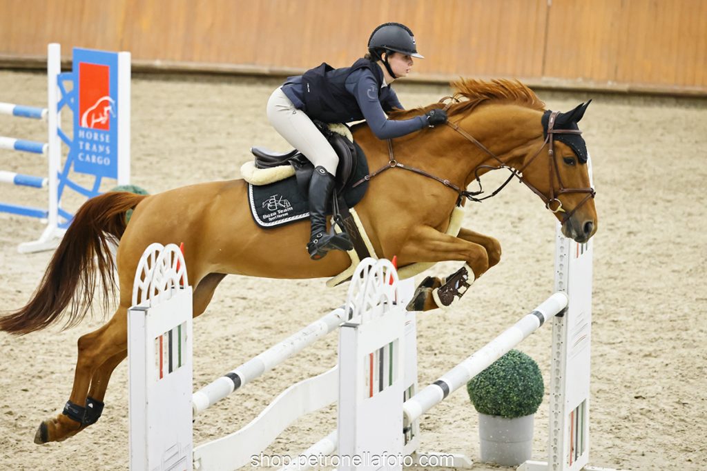 Susán Hanna - Stolzup