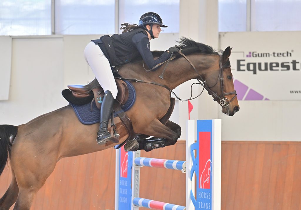 Forgács Nóra - Independence Touch Bbag