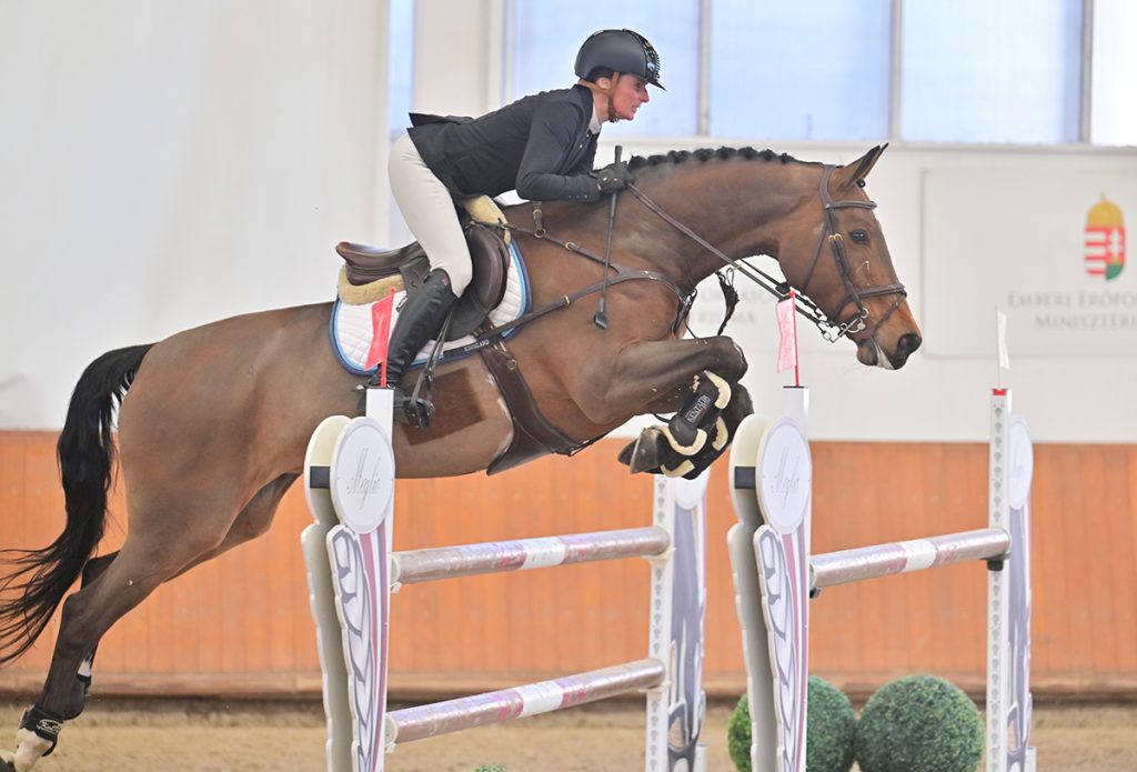 Dr. Zárug Annamária - Firefly