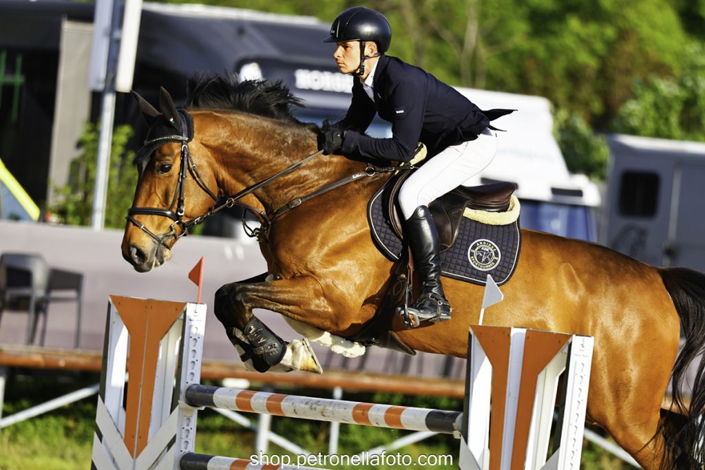 Andirkó Benjámin - Plot Diamond