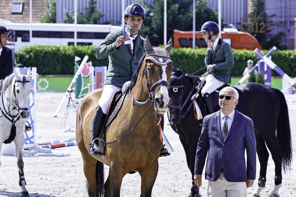 Szuhai Rodrigo - Ugano-K Van Kattenheye